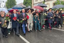 Photo of video | Marș de 9 mai la Chișinău cu panglici Sf. Gheorghe și cântece sovietice: Susținătorii lui Dodon și Șor au defilat împreună