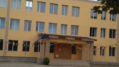 Photo of Elevi fictivi și 140.000 de lei încasați ilegal: o școală ar fi falsificat date ca să nu fie închisă