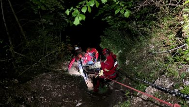 Photo of foto | Patru tinere din R. Moldova, blocate într-o zonă periculoasă a munților. Operațiunea de salvare a durat ore în șir