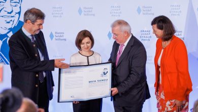 Photo of Maia Sandu, distinsă cu Premiul Franz Josef Strauss, în valoare de 10 mii de euro. Ce va face cu banii