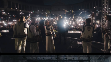 Photo of video | Spectacol în ciuda condițiilor: Lupii lui Calancea și „Lăutarii” au continuat concertul fără lumină și sunet