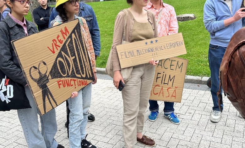 Photo of video | Cineaștii din R. Moldova au protestat împotriva modificării Legii Cinematografiei