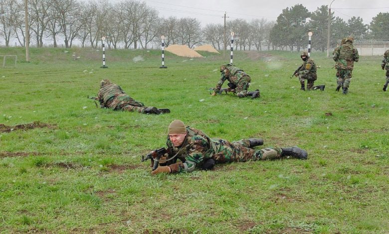 Photo of Exerciții tactice ale mascaților „Fulger” în raionul Ștefan Vodă. Populația este îndemnată la calm