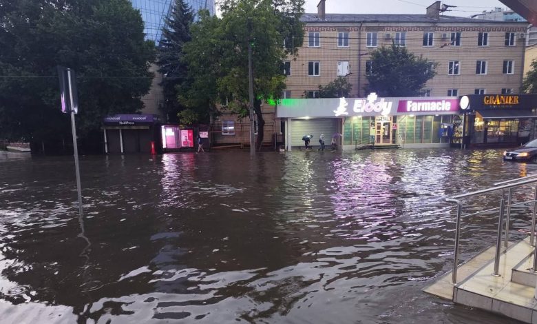 Photo of foto | Inundații în capitală: Trecerea subterană de la Creangă și Ștefan cel Mare, sub apă