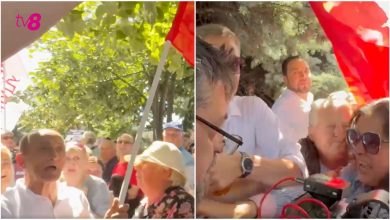 Photo of video | Jurnalistul Andrei Captarenco de la TV8, lovit cu un steag și îmbrâncit la manifestația în susținerea lui Guțul