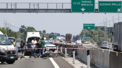 Photo of video | Momentul în care un avion se prăbușește în mijlocul unei autostrăzi din Italia