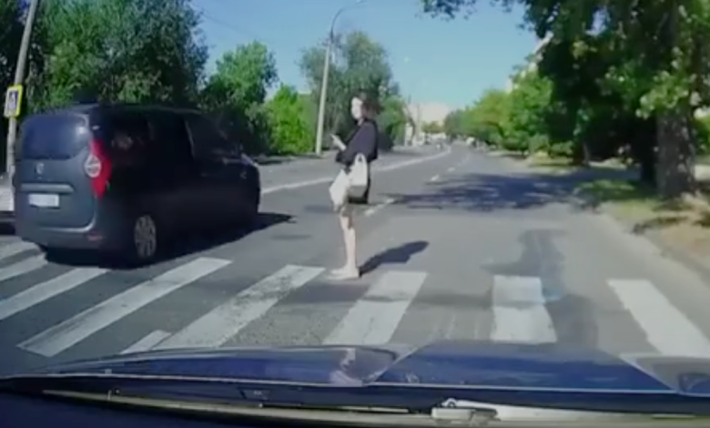 Photo of video | Șoferul care era cât pe ce să lovească un pieton la Botanica, identificat