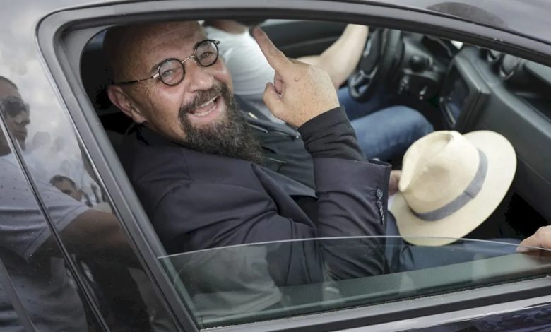 Photo of Procurorii DNA fac percheziții acasă la Piedone