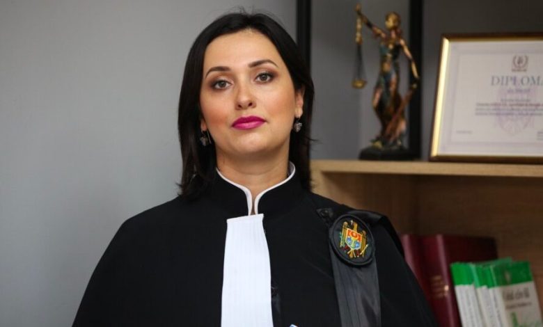Photo of Ex-judecătoarea Victoria Sanduța candidează independent pentru alegerile parlamentare