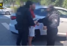 Photo of video | Un bărbat, reținut fiind suspectat de evaziune fiscală și spălare a peste $5,8 mln