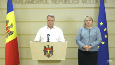 Photo of Lozovan și Nesterovschi au părăsit Transnistria și se ascund în Rusia. Carp: „Cum au ieșit?”
