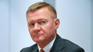 Photo of Ministrul rus al transporturilor a fost găsit mort în ziua în care a fost demis de Putin
