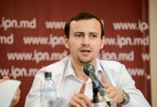 Photo of Dinu Plîngău explică de ce articolul 96 nu poate fi aplicat în cazul lui Guțul: „Copiii nu trebuie folosiți ca pe niște mascote”