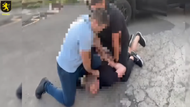 Photo of video | Au înșelat o pensionară cu 100 de mii de lei. Doi tineri, reținuți