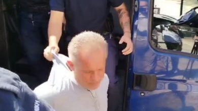 Photo of video | Imagini video cu Vlad Plahotniuc, adus forțat în fața magistraților de la Atena