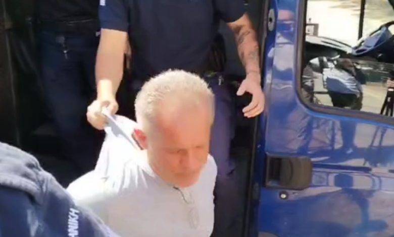 Photo of video | Imagini video cu Vlad Plahotniuc, adus forțat în fața magistraților de la Atena