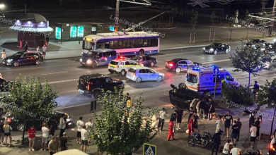 Photo of Patru persoane, inclusiv doi copii, rănite într-un accident grav în Chișinău