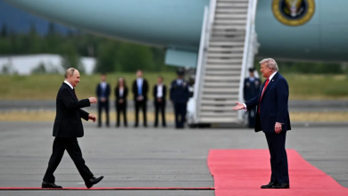 Photo of Reacții după summitul Trump-Putin / Democrații critică întâlnirea: „Doar teatru, nu diplomație”. Presa ucraineană: „Dezgustător. Rușinos. Inutil”