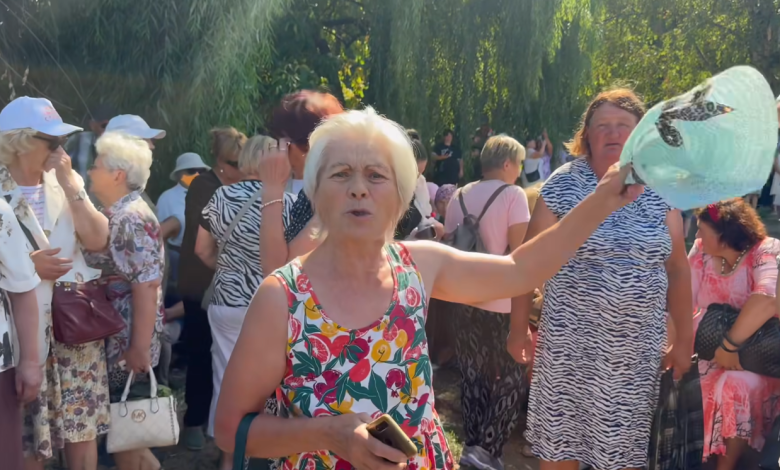Photo of Circa 60 de manifestanți „șoriști” au fost reținuți sâmbătă. Fărădelegile pe care le-ar fi comis protestatarii