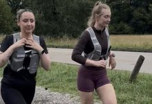 Photo of video | Polițiste sub acoperire, deghizate în alergătoare, au prins 18 bărbați acuzați de hărțuire și agresiune sexuală