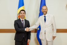 Photo of Mihai Popșoi, mesaj de rămas bun pentru ambasadorul UE la Chișinău, Janis Mazeiks, la final de mandat