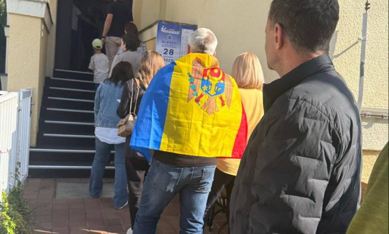 Photo of foto | Diaspora arată din nou unitate: cozi la secțiile de votare