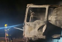 Photo of video | Un camion încărcat cu 24 de tone de floarea-soarelui a luat foc la Taraclia
