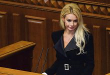 Photo of O ex-deputată ucraineană și familia ei au fost scoși din avion la Chișinău