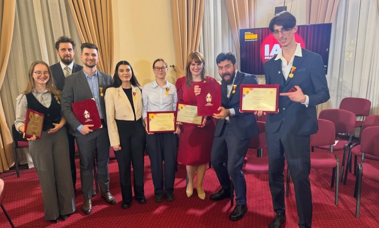 Photo of foto | Distincție la Iași pentru doi tineri din Republica Moldova: au creat cea mai mică inimă artificială pentru copii