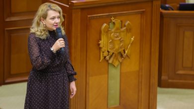 Photo of Fosta deputată Mariana Lucrețeanu pleacă din PAS