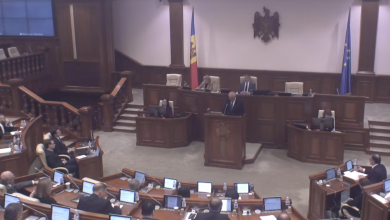 Photo of live | Ședința Parlamentului: Guvernul Munteanu solicită votul de încredere