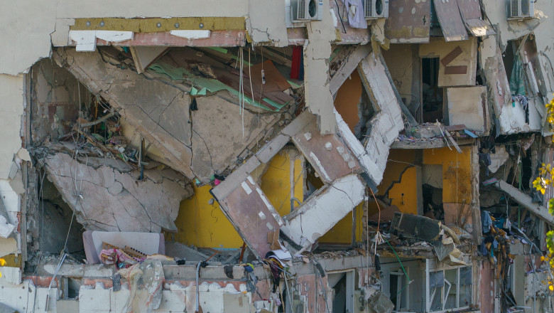 Photo of Două ipoteze principale în ancheta exploziei din București