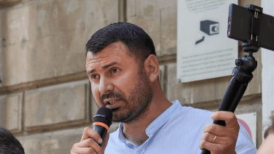 Photo of Anatol Șalaru declară că Partidul „Democrația Acasă” ar putea rămâne fără mandate în Parlament. Reacția lui Costiuc