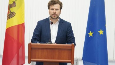 Photo of În premieră, elevii din clasele a IX-a și a XII-a pot obține certificarea oficială a competențelor digitale