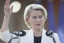 Photo of Ursula von der Leyen rămâne în funcție. Cele două moțiuni de cenzură au picat