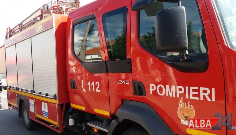 Photo of Un microbuz care transporta 18 moldoveni a luat foc pe un drum din România