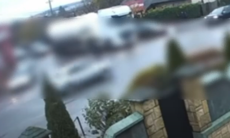 Photo of video | O bătrână călcată de un camion a murit în drum spre spital