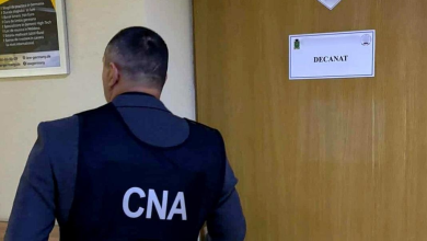 Photo of video | Percheziții într-un dosar de corupere și trafic de influență. Sunt vizate 7 persoane, inclusiv un decan de la USM și directorul Colegiului de Ecologie