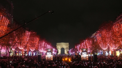 Photo of video | Magia Crăciunului a învăluit deja Parisul. Sute de mii de oameni au luat parte la aprinderea luminițelor