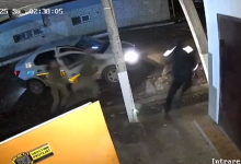 Photo of video | Furt de proporții dintr-un schimb valutar: Spărgătorii, surprinși în flagrant de agenții de pază