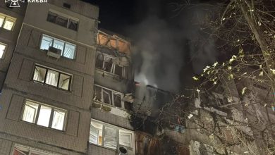 Photo of Atac masiv rusesc, cu rachete și drone, asupra Kievului: un mort și 24 răniți: „Rusia atacă clădiri rezidențiale”