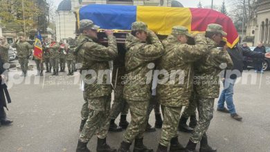 Photo of foto | Ilie Ilașcu a fost înmormântat cu onoruri militare la București