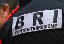 Photo of Trei fete între 18 şi 21 de ani au fost arestate pentru punerea la cale a unui atentat la Paris