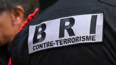 Photo of Trei fete între 18 şi 21 de ani au fost arestate pentru punerea la cale a unui atentat la Paris