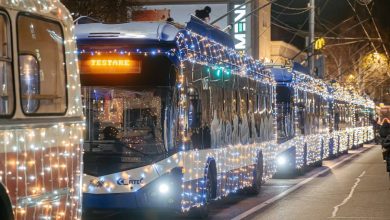 Photo of foto | În Chișinău vor circula 80 de unități de transport public decorate cu ocazia sărbătorilor de iarnă