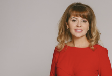 Photo of Lux, cadouri scumpe și automobile „împrumutate”. ANI va verifica averea viceprimarei Irina Gutnic