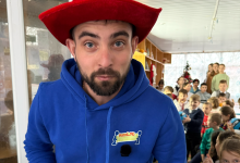 Photo of Un Moș Crăciun pe patru roți și zâmbete care au încălzit iarna