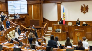 Photo of Cum se adoptă legile? Liceenii, invitați să participe la un exercițiu practic direct în Parlament
