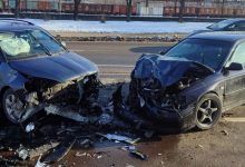 Photo of Două automobile implicate într-un accident pe strada Albișoara. Un pasager a ajuns la spital
