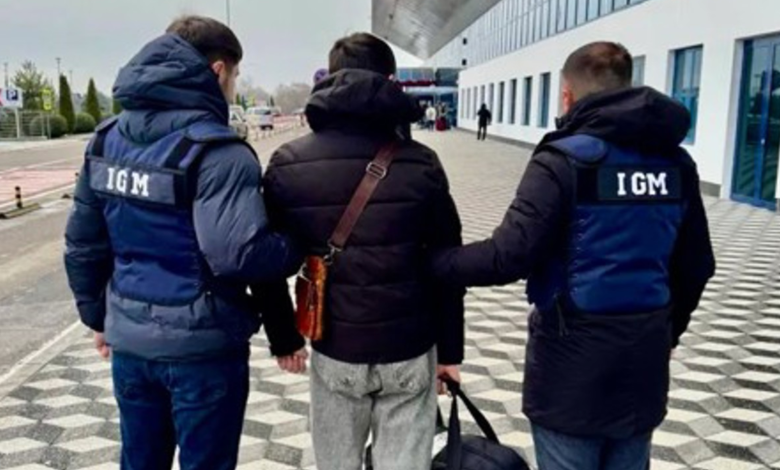 Photo of Un străin a fost declarat indezirabil după ce a pus în pericol participanții în noaptea de Revelion în PMAN
